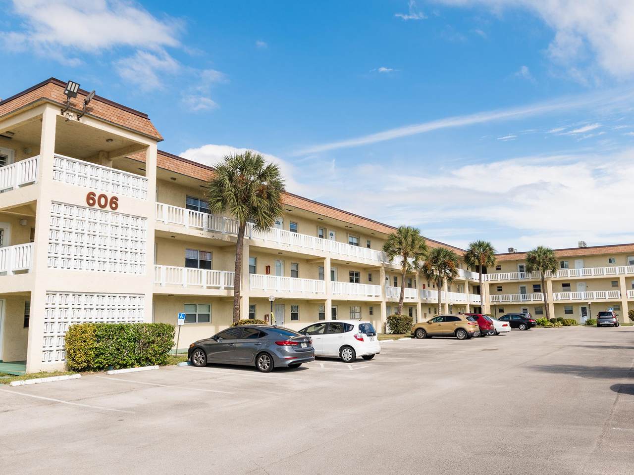 606 Natura Bl Boulevard - Photo 1