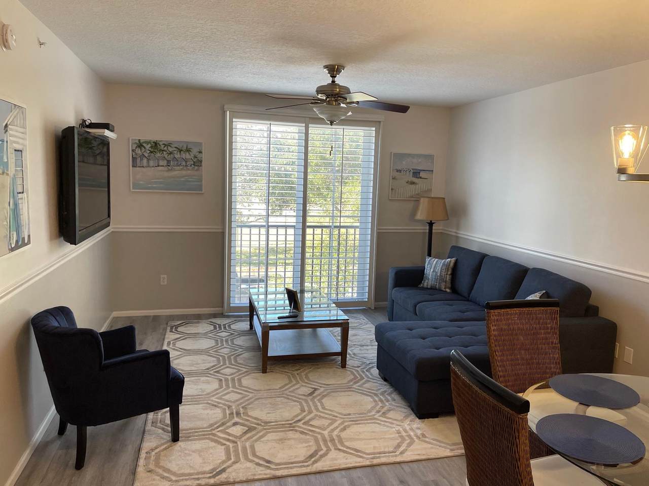 580 Sapodilla Avenue - Photo 1