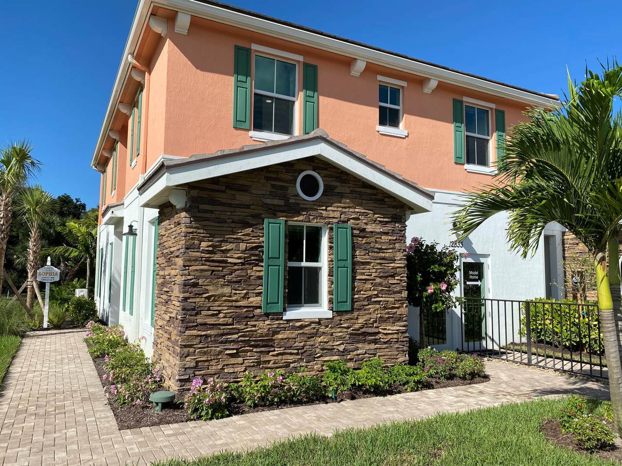 12833 Trevi Isle Drive - Photo 1