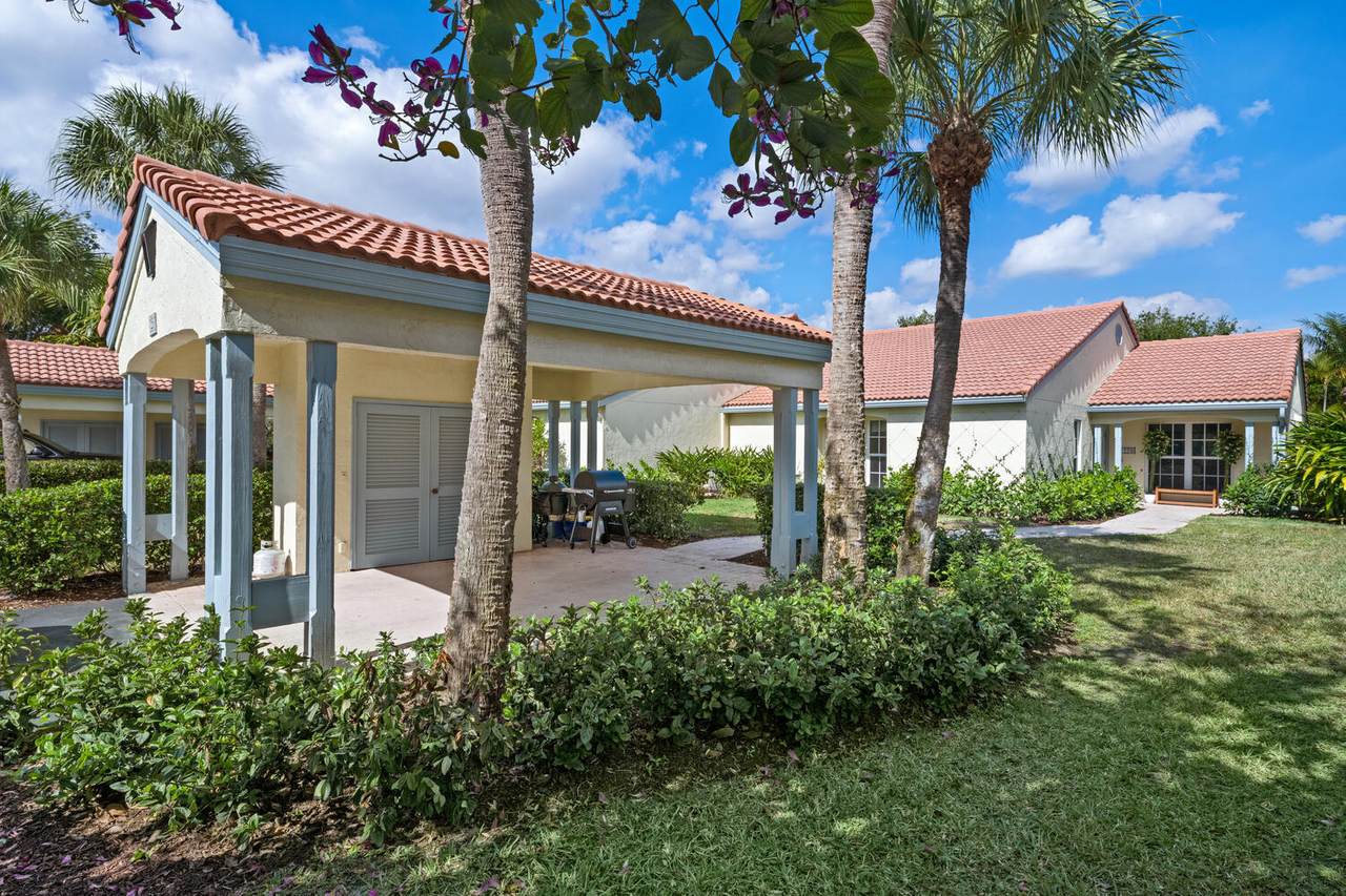 2220 Las Casitas Drive - Photo 1