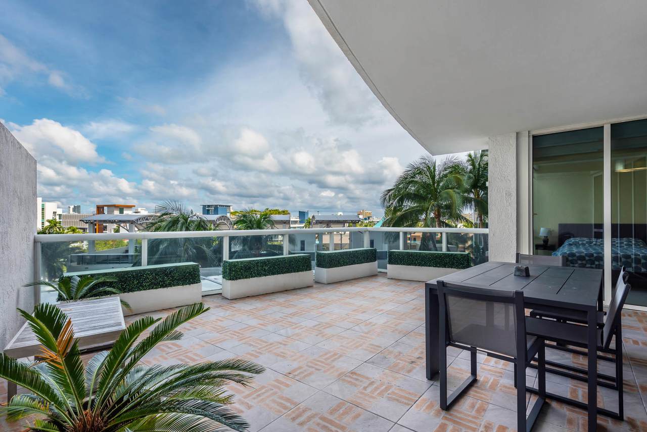 400 Alton Road - Photo 1