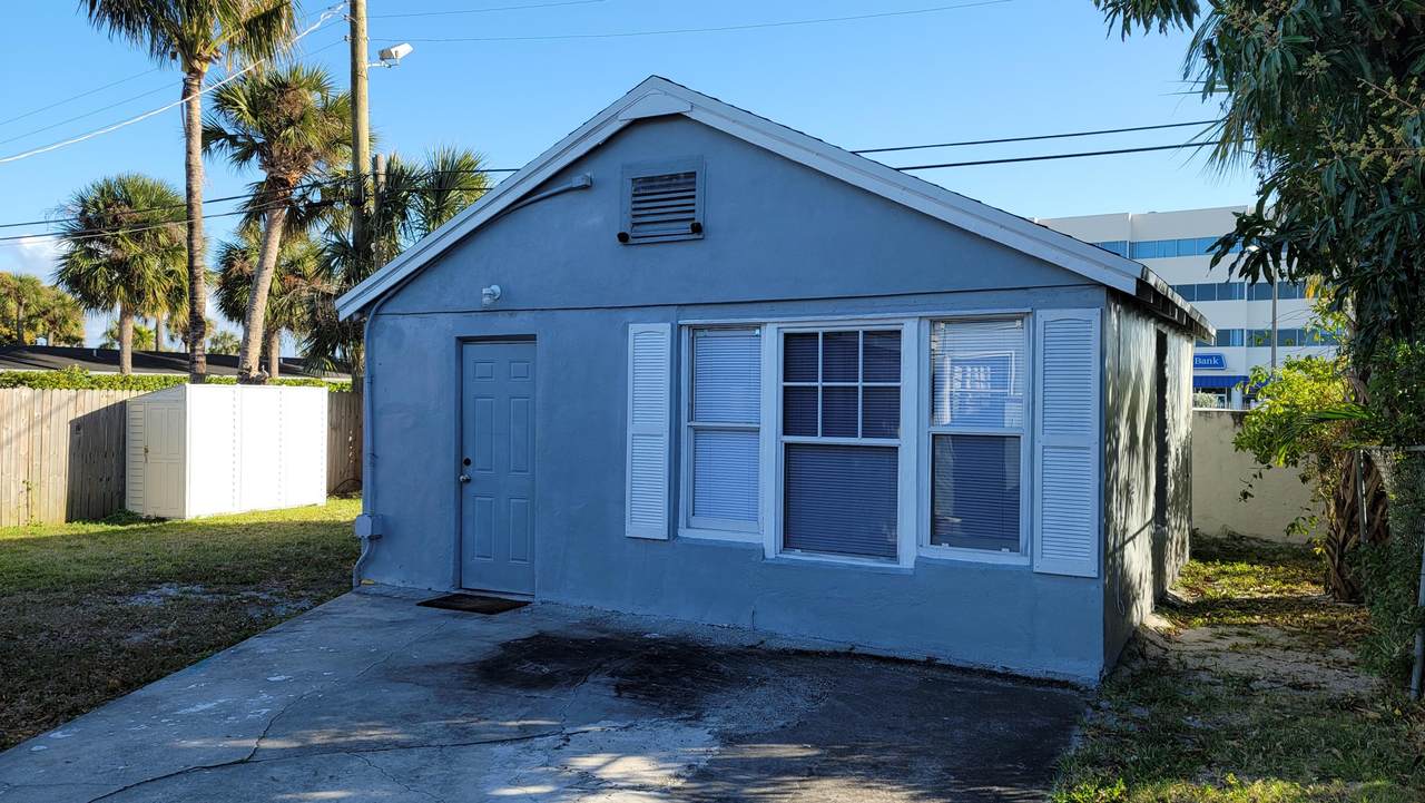 163 27th Street - Photo 1