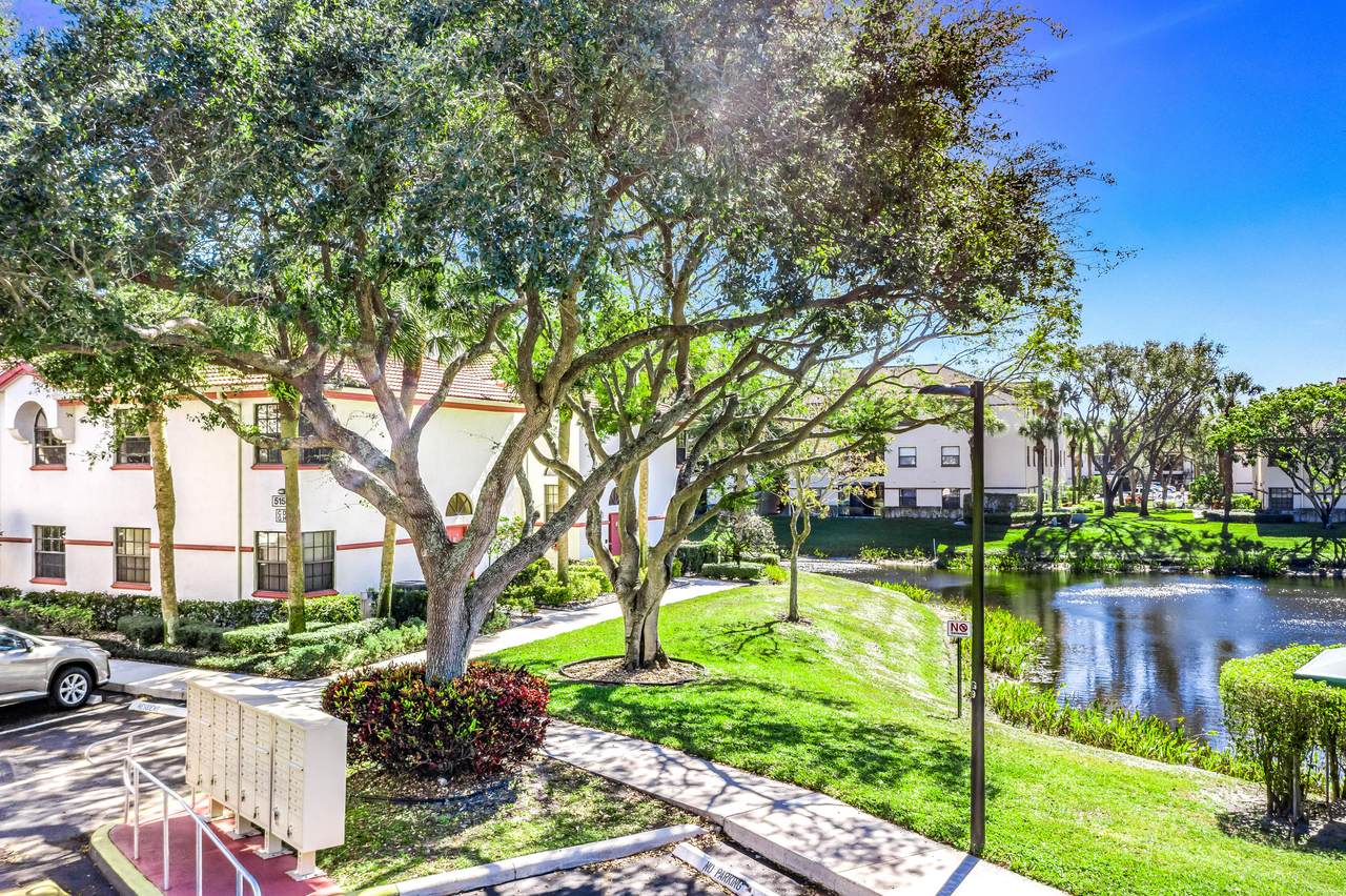 5158 Floria Way - Photo 1