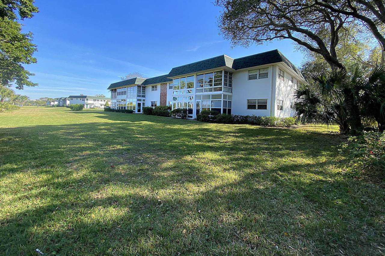 2800 Indian River Boulevard - Photo 1