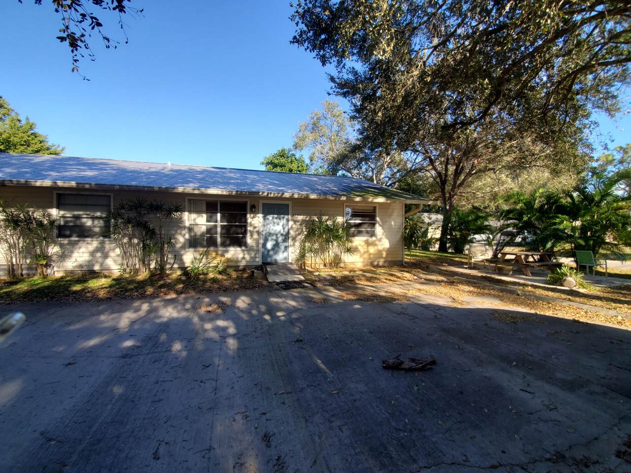 3287 Evergreen Avenue - Photo 1