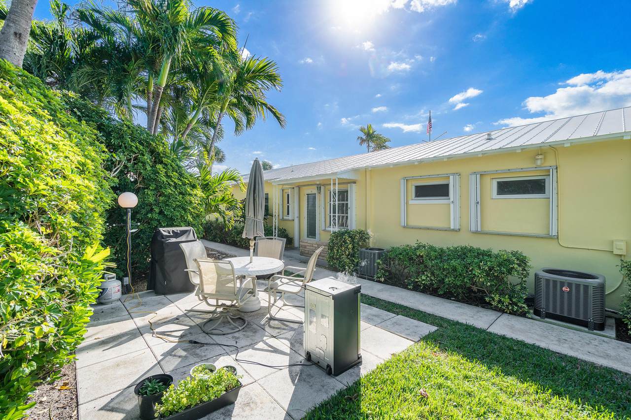 340 Inlet Way - Photo 1