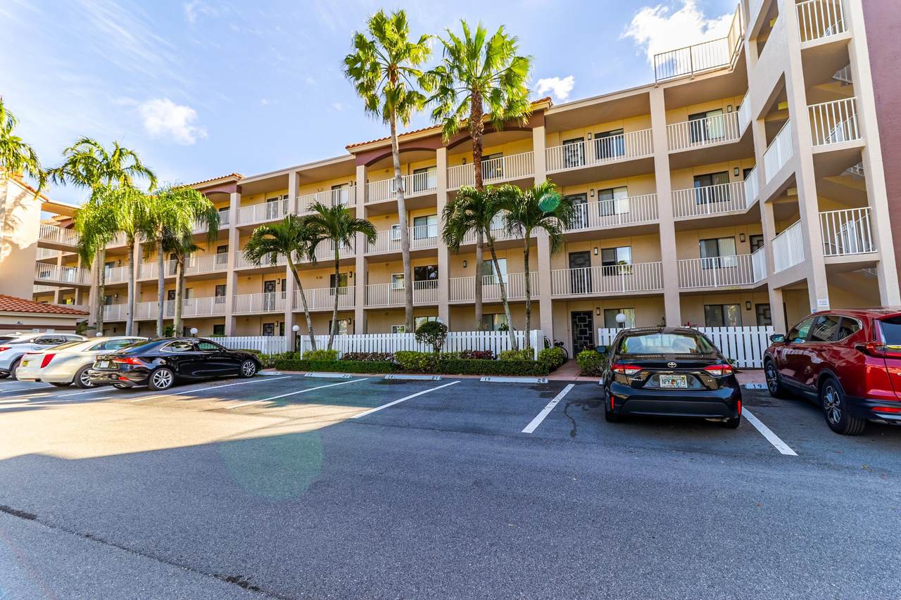 6037 Pointe Regal Circle - Photo 1