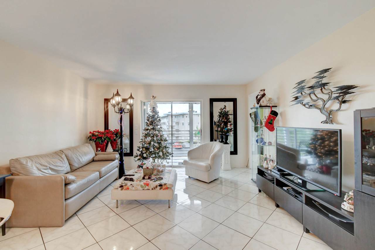 2724 Garden 302 Drive - Photo 1