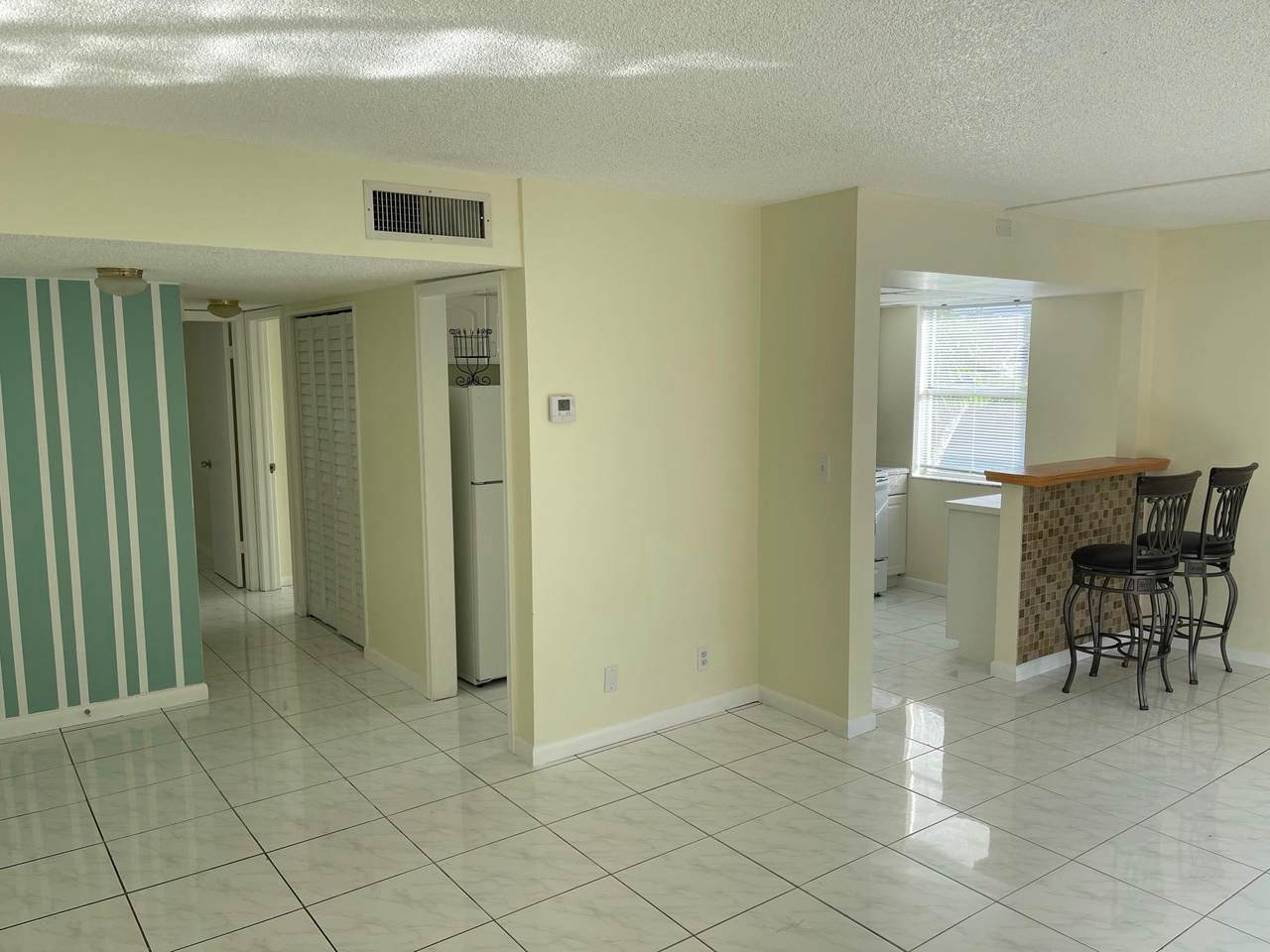 106 10th Street - Photo 1