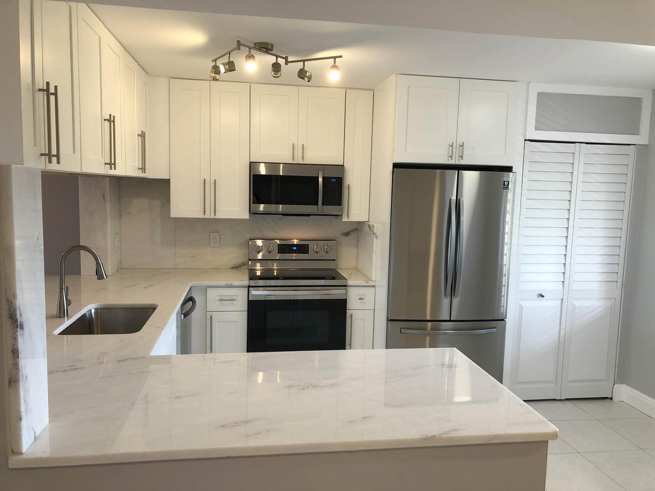 7281 Amberly Lane - Photo 1