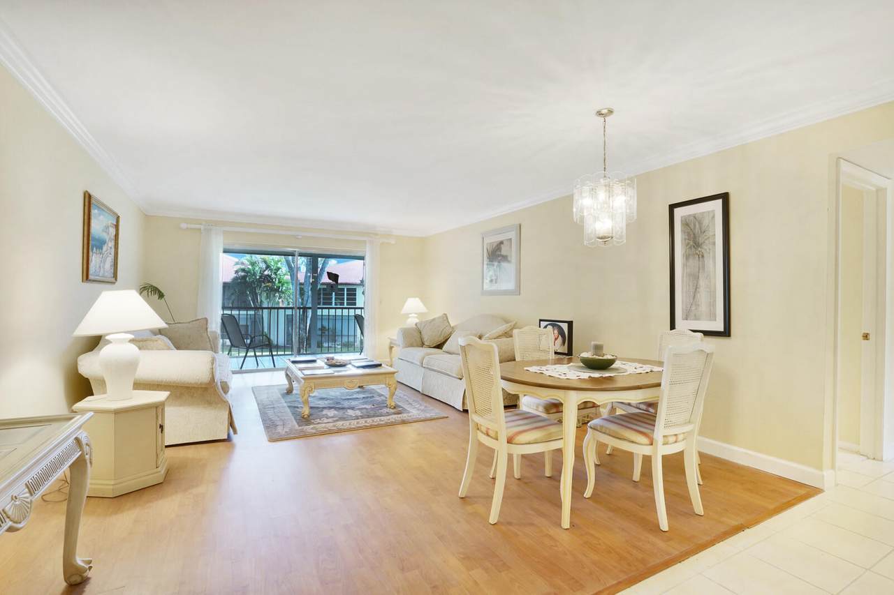 6625 Oriole 2080 Boulevard - Photo 1