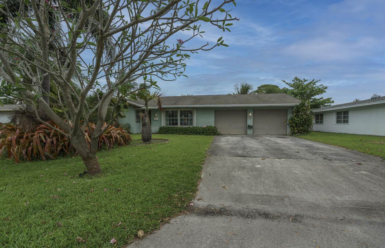 4091 Lakespur Circle - Photo 1