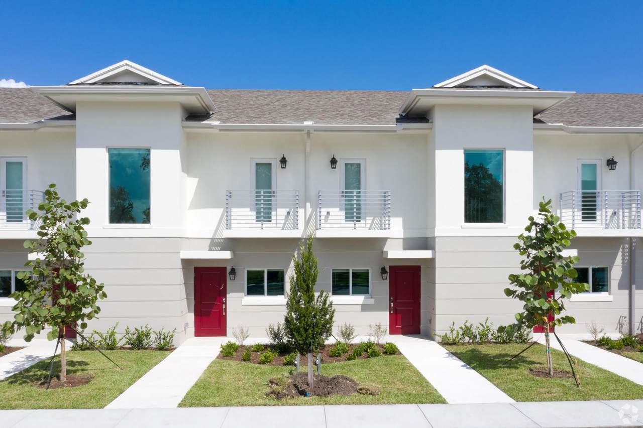 3902 Melaleuca Lane - Photo 1
