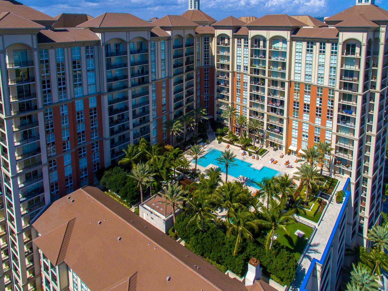 550 Okeechobee Boulevard - Photo 1