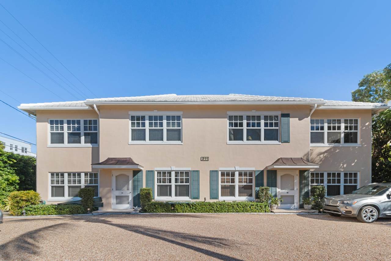 311 Cocoanut Row - Photo 1