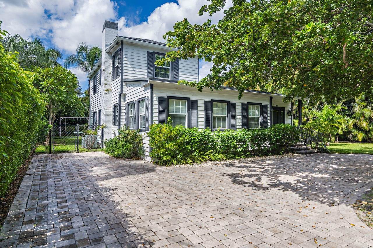 2745 Olive Avenue - Photo 1
