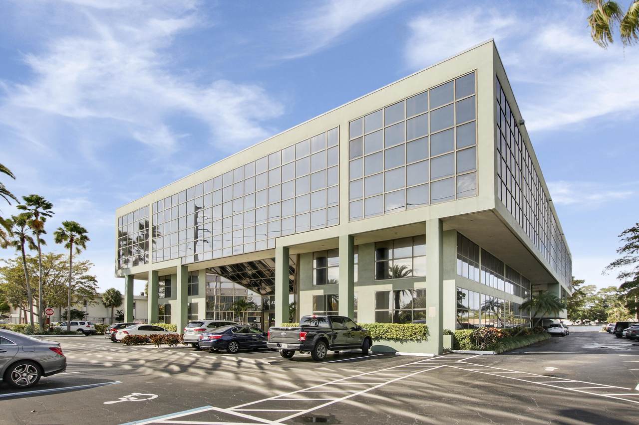 631 Us Highway 1 - Photo 1