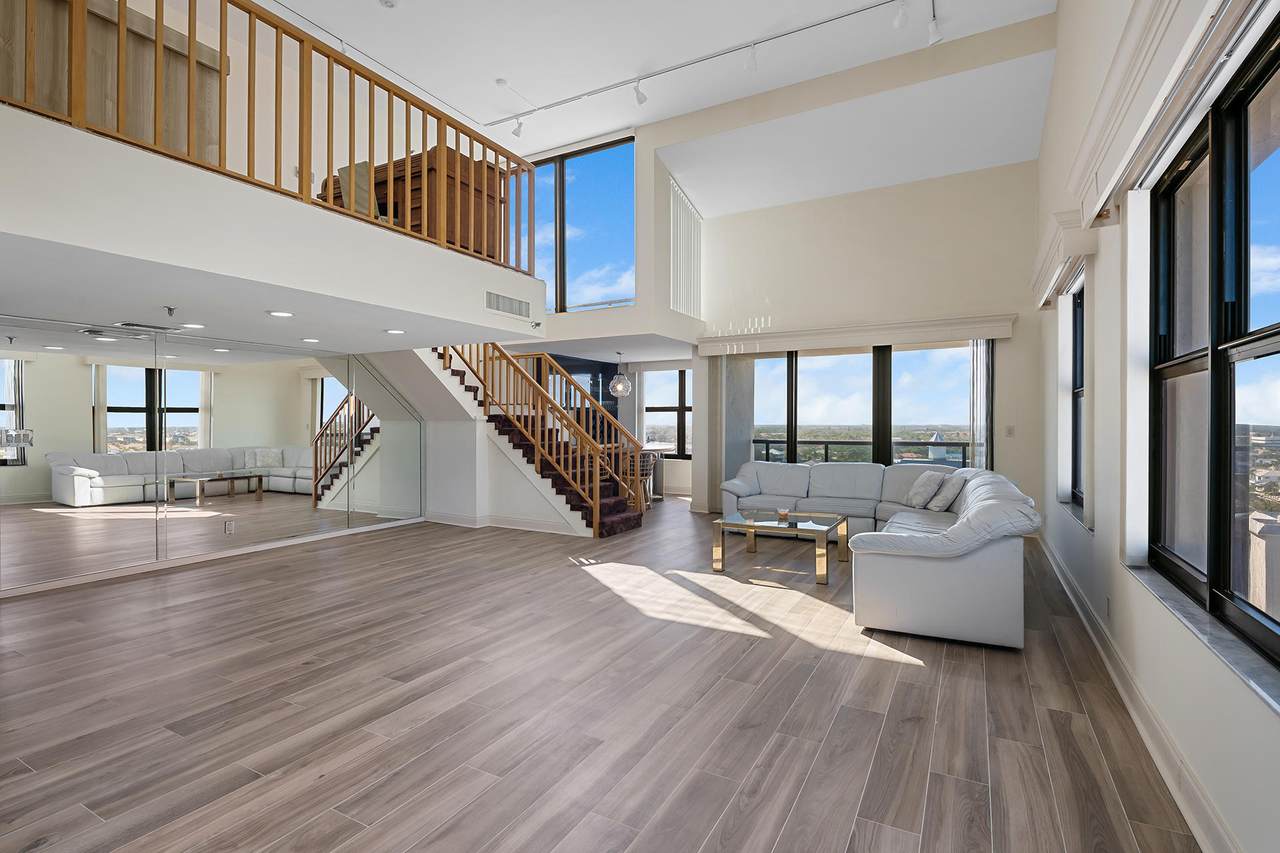 3115 Ocean Boulevard - Photo 1