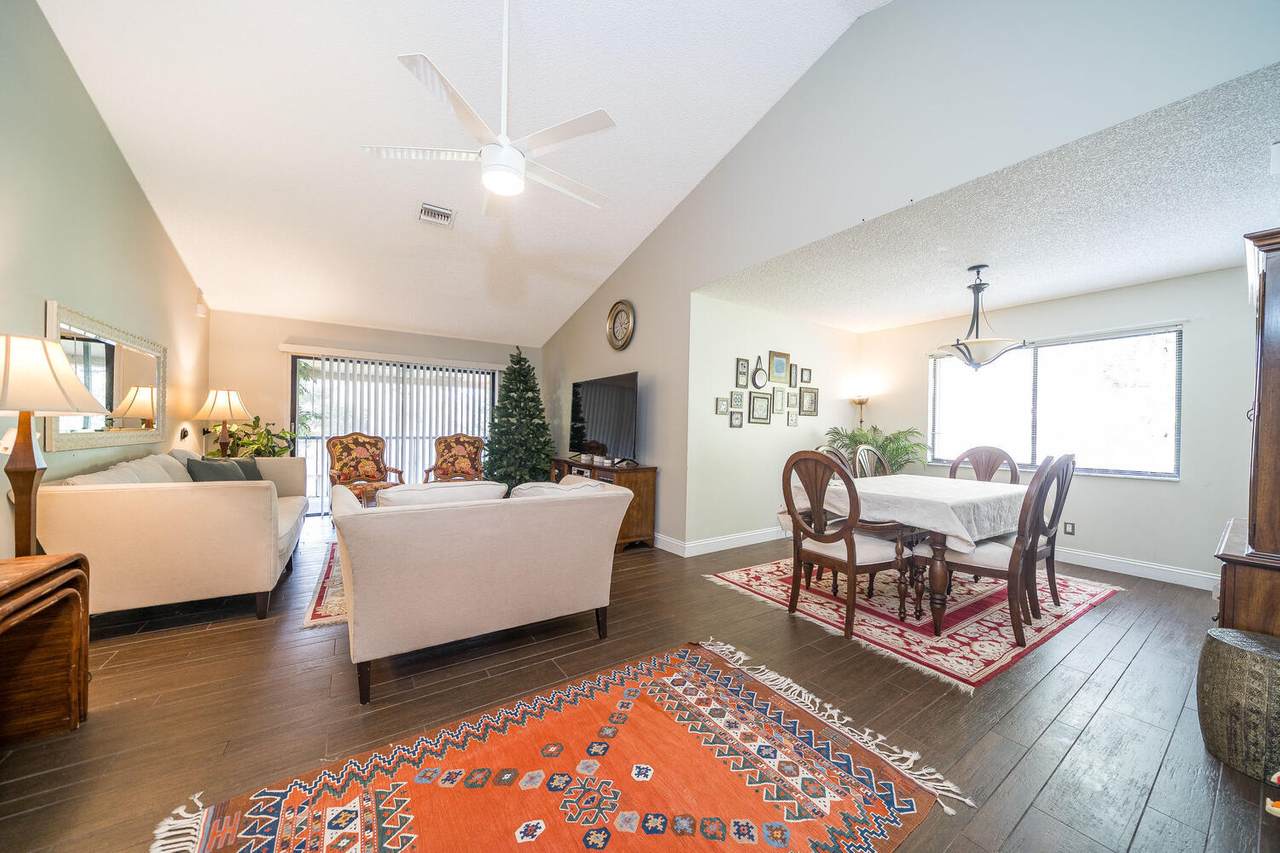 5730 Coach House Circle - Photo 1