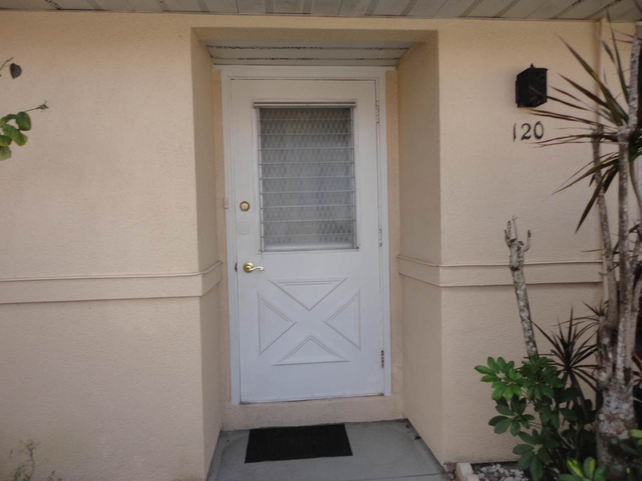 120 Amherst Lane - Photo 1