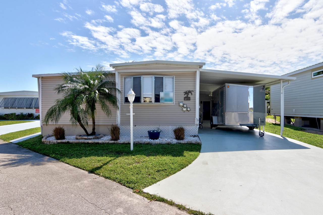 196 Arbor Lane - Photo 1
