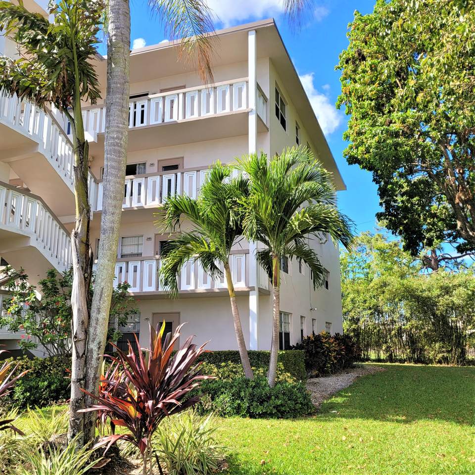 140 Southampton B - Photo 1