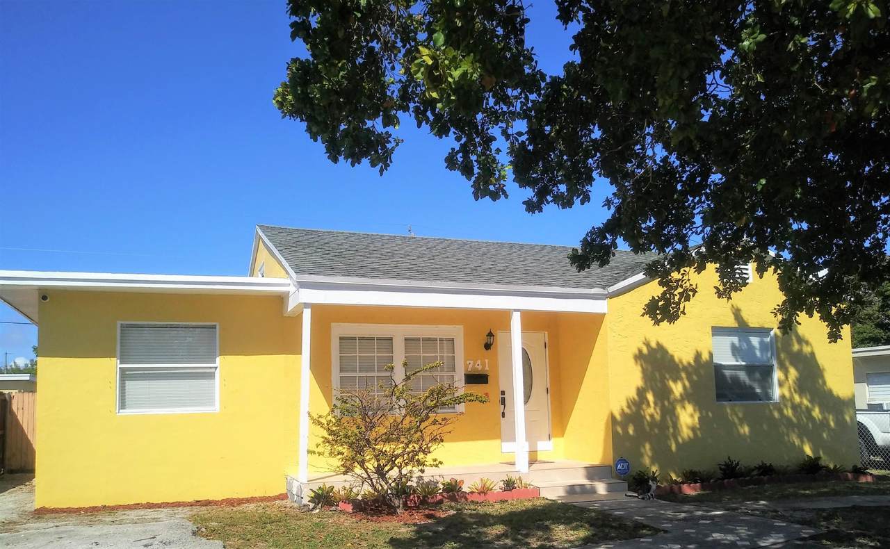 741 42nd Street - Photo 1