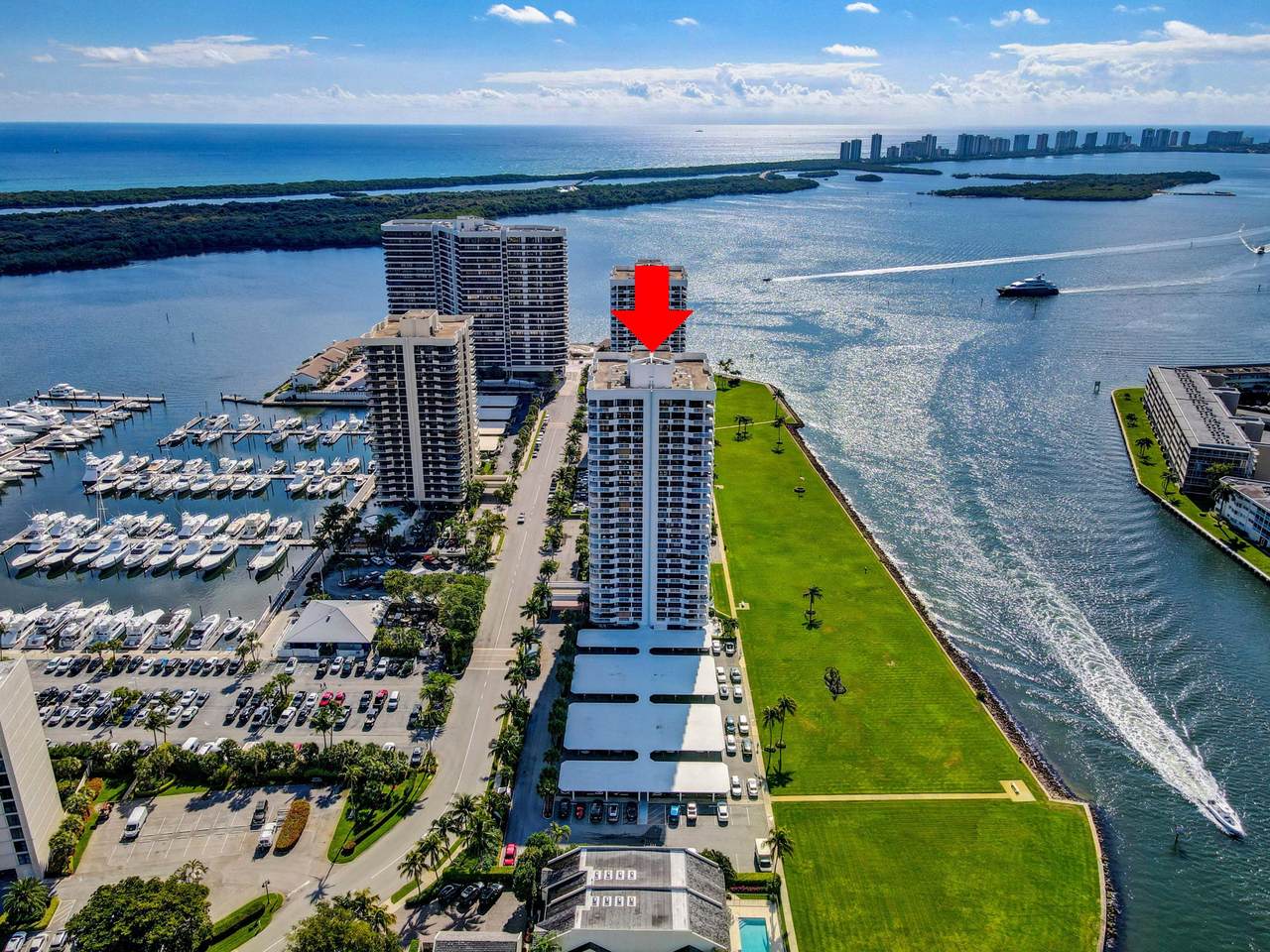 123 Lakeshore Drive - Photo 1