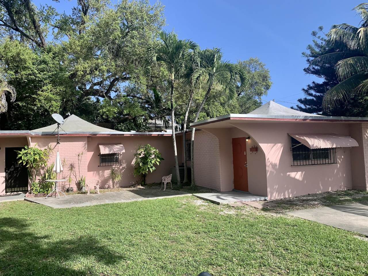 18445 1st Avenue - Photo 1