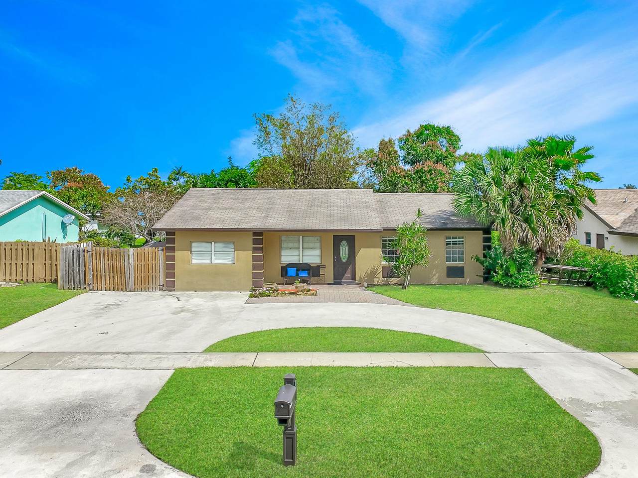 19322 Delaware Court - Photo 1