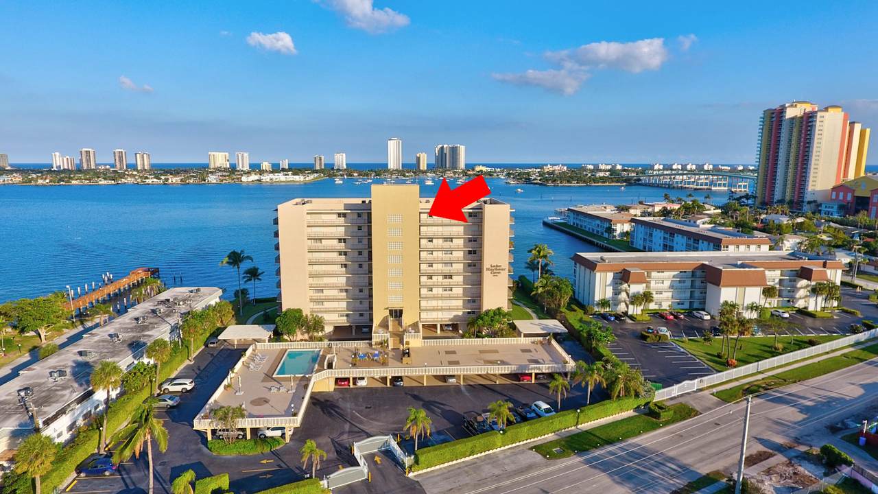 3040 Lake Shore Ph 3 Drive - Photo 1