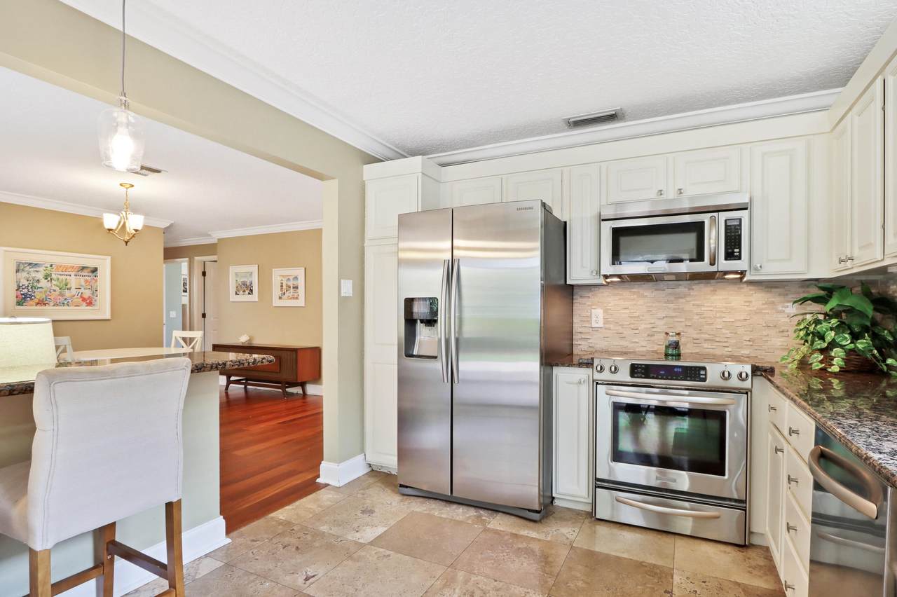 226 Moccasin Trail - Photo 1