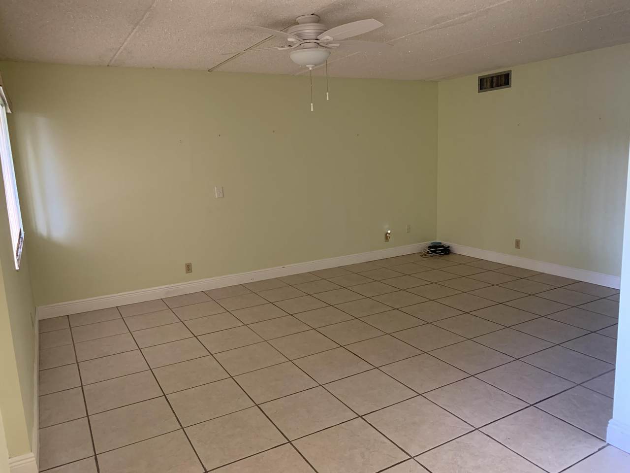 3000 Springdale Boulevard - Photo 1