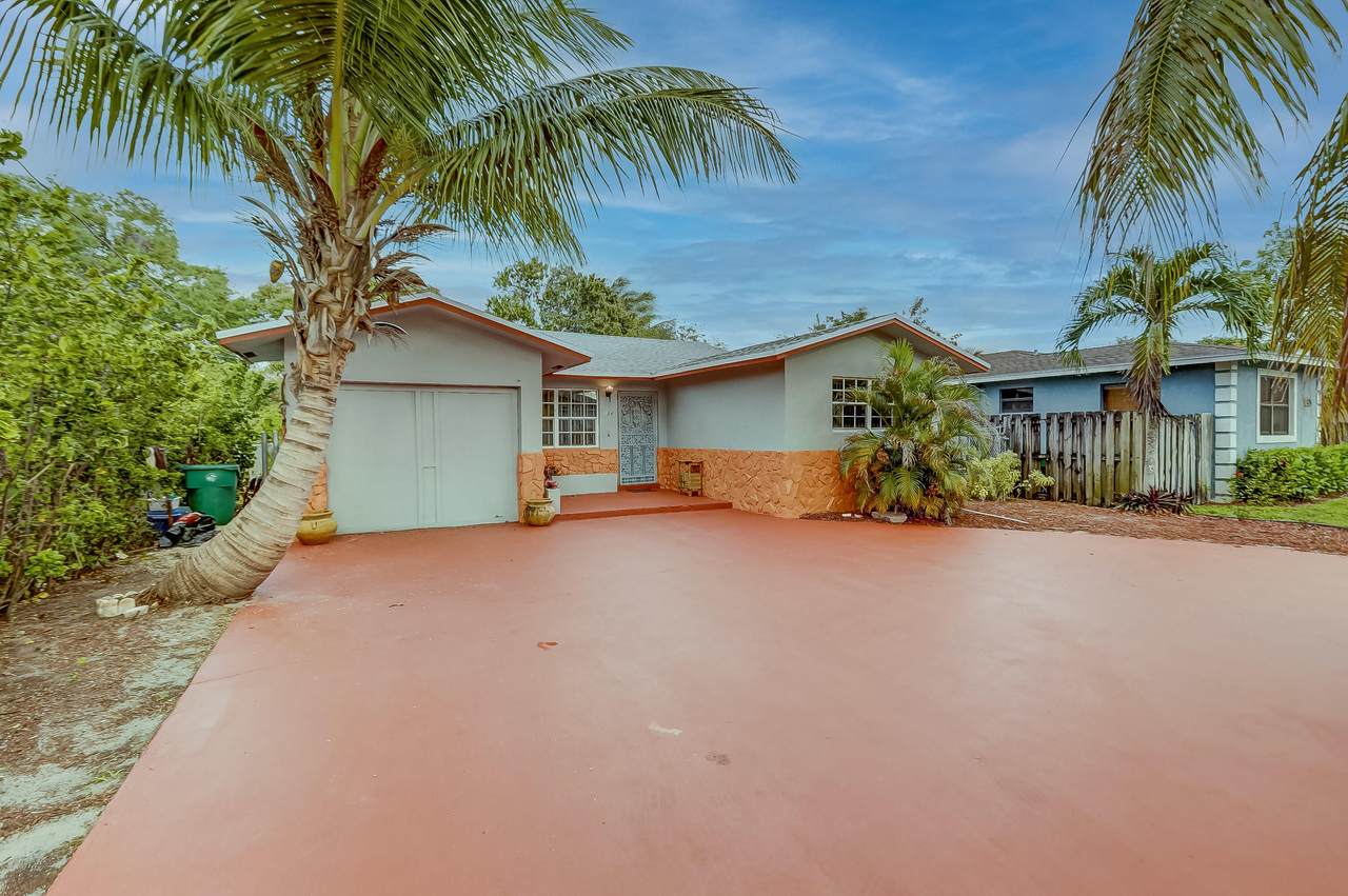 134 7th Avenue - Photo 1