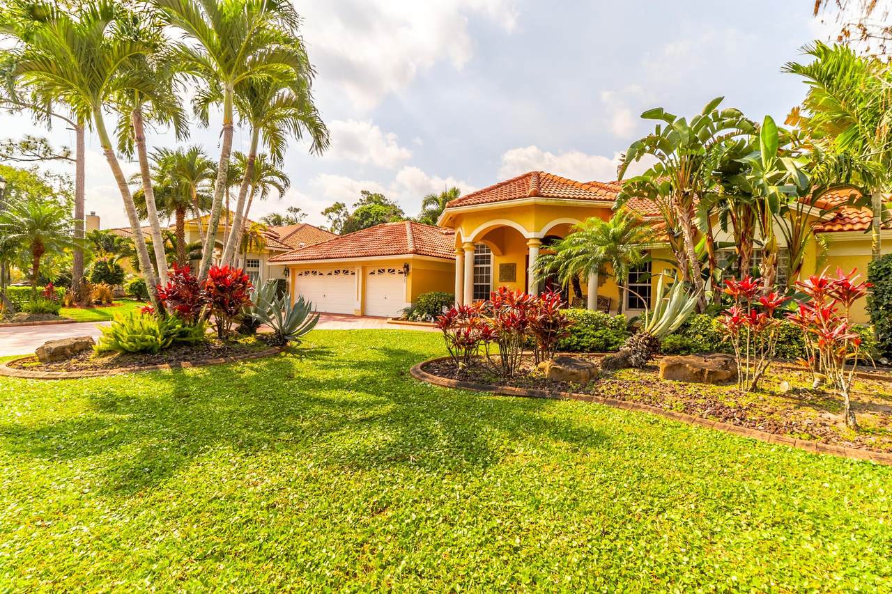 823 Cedar Cove Road - Photo 1