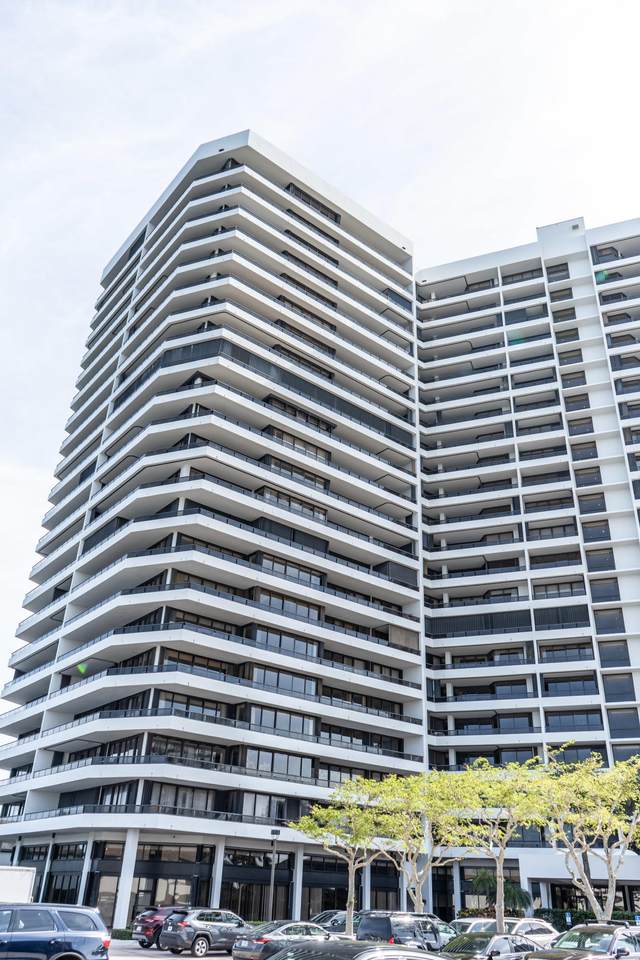 100 Lakeshore Drive - Photo 1