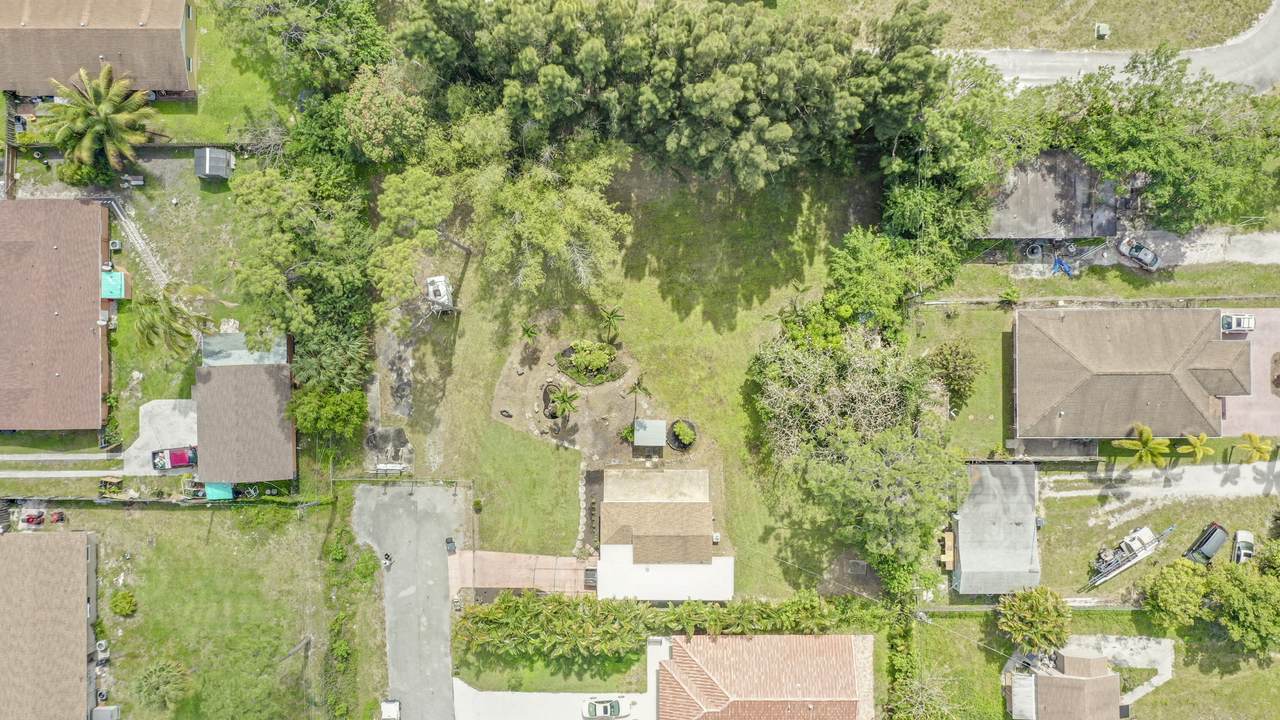 1115 Bertha Street - Photo 1