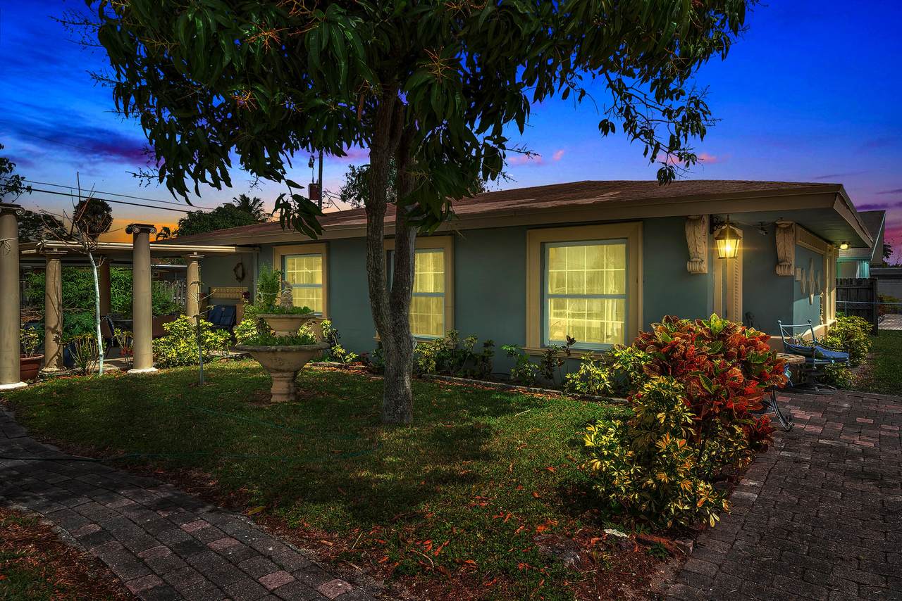 4229 Bougainvillea Street - Photo 1