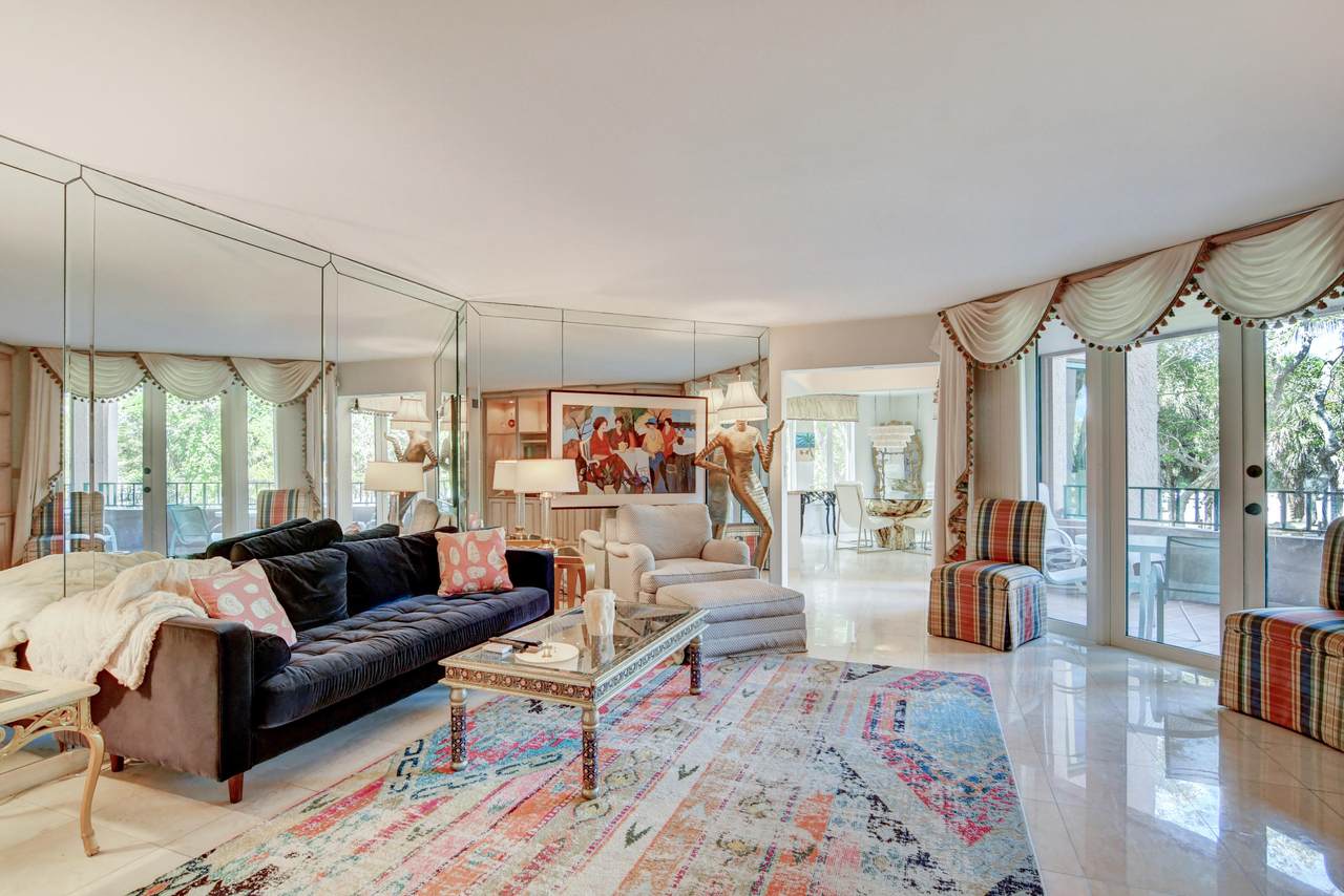 100 5th Avenue - Photo 1