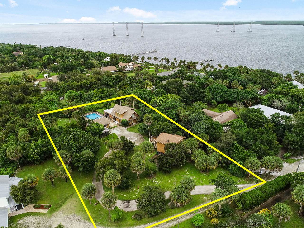 8225 Indian River Drive - Photo 1