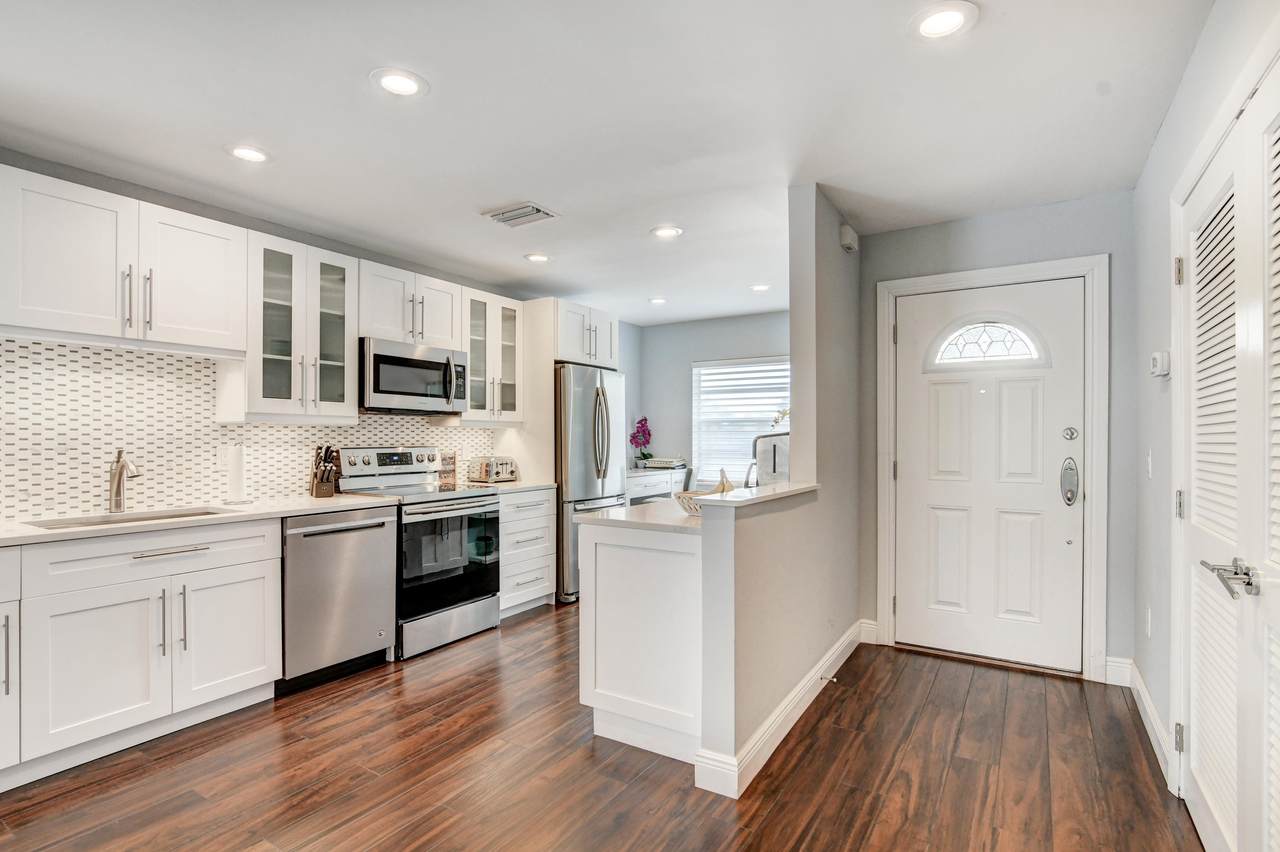 50 Stratford Lane - Photo 1