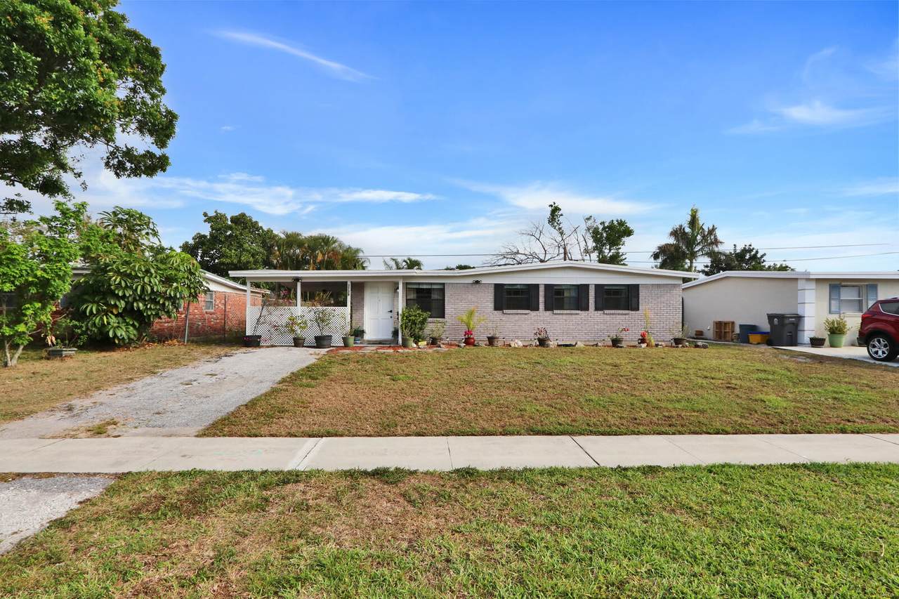3739 Everglades Road - Photo 1