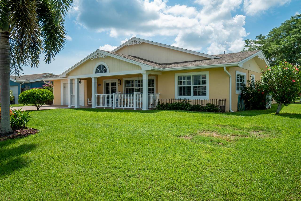 209 Olive Avenue - Photo 1
