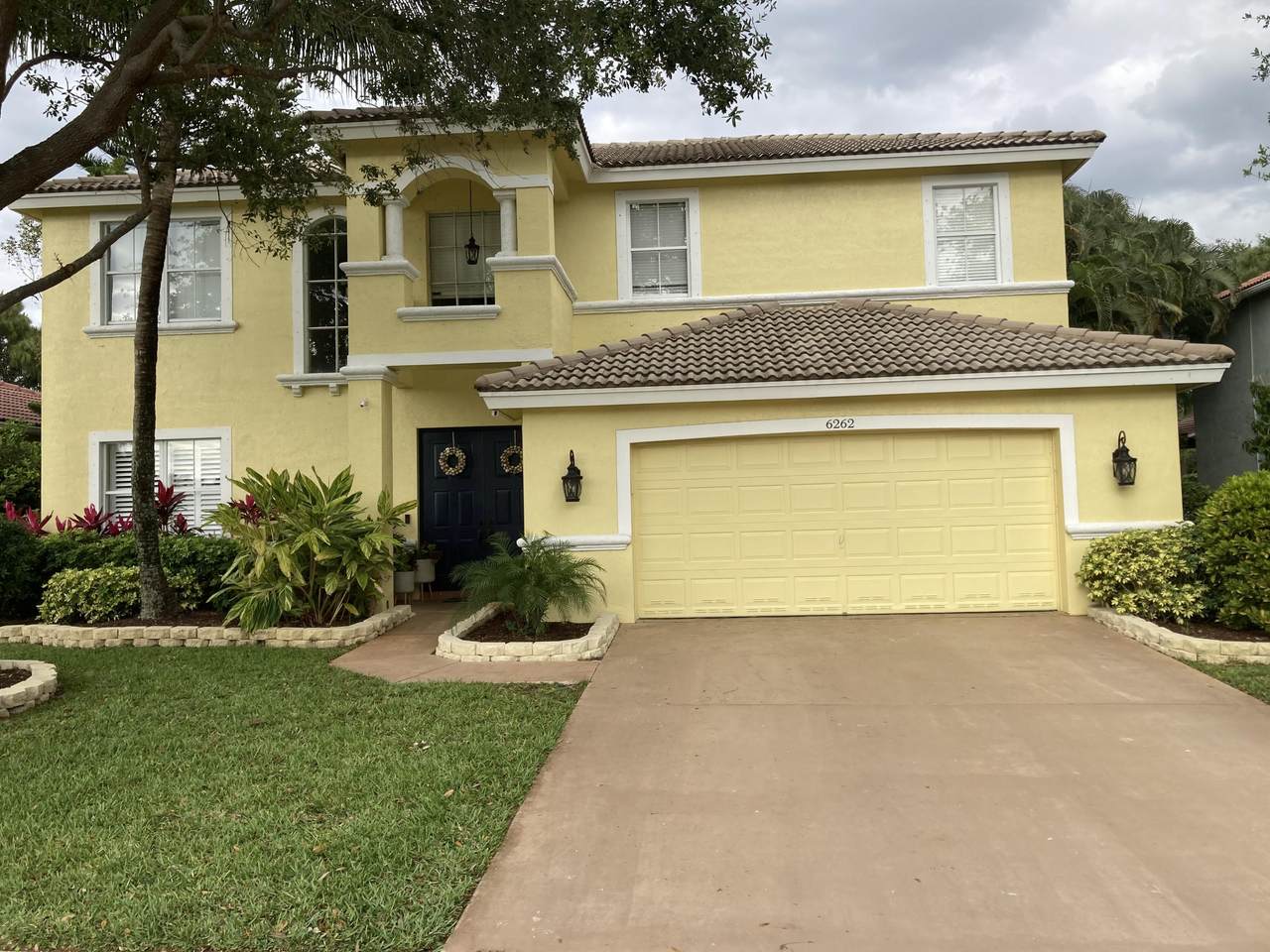 6262 Sand Hills Circle - Photo 1