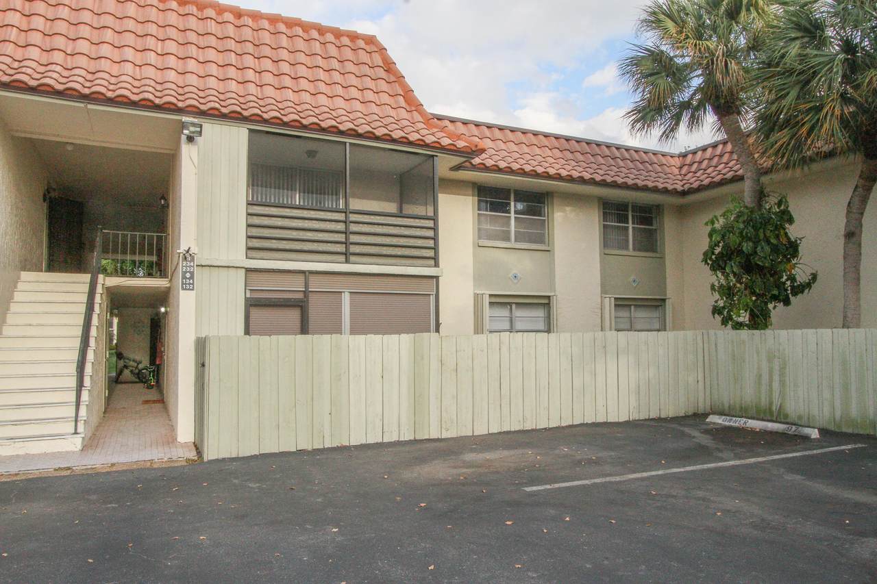 1174 13th Street - Photo 1