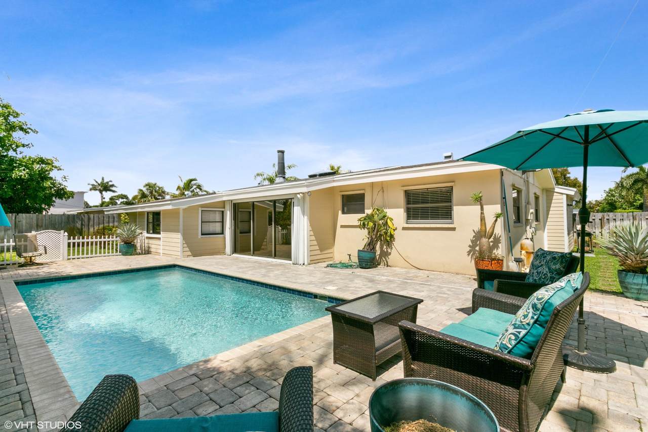 424 Gulf Road - Photo 1
