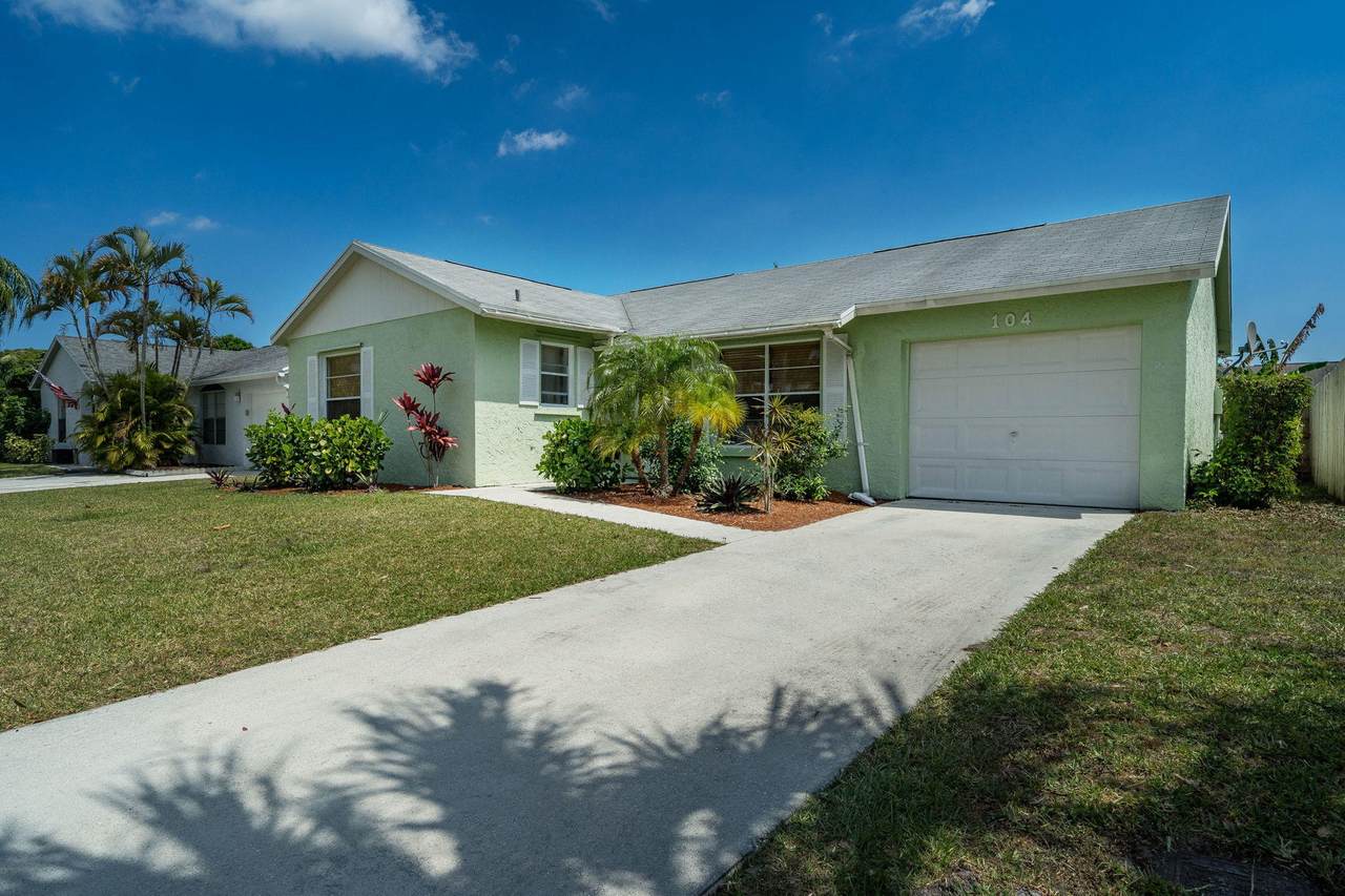 104 Wingate Drive - Photo 1