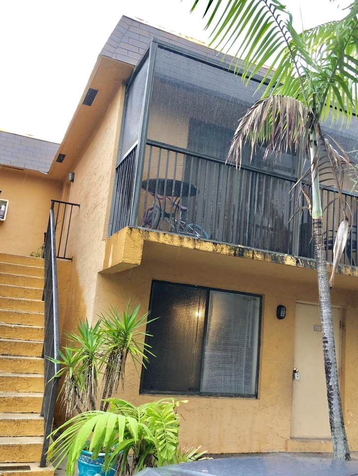 1065 Flagler Avenue - Photo 1