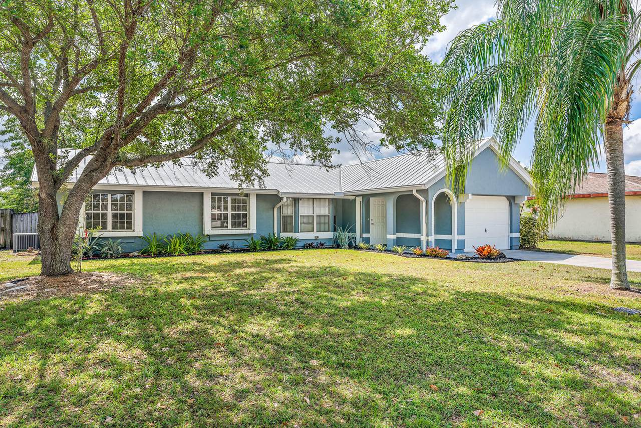 1974 Tiffany Avenue - Photo 1