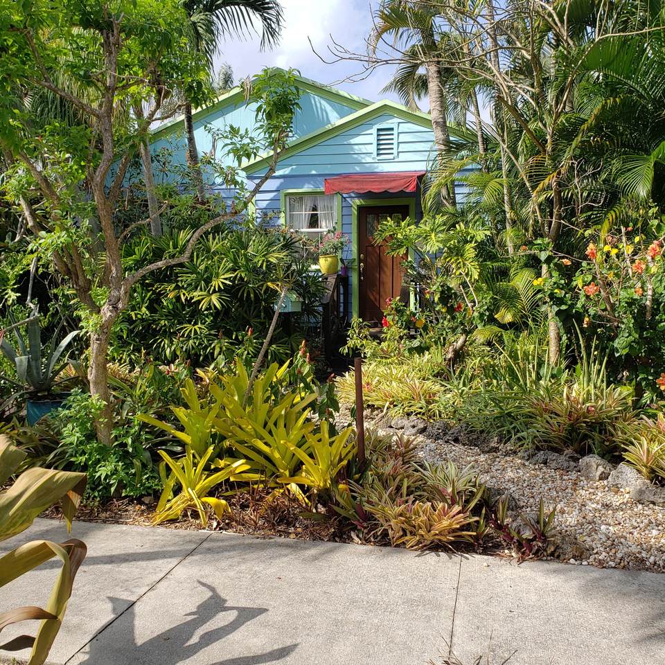 523 31st Street - Photo 1